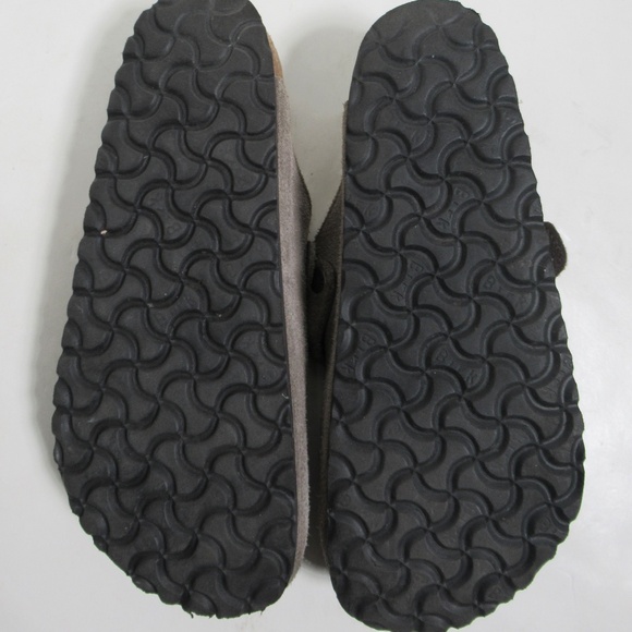 Sandals_&_Flip_Flops